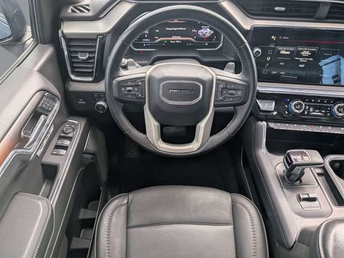 Used 2024 GMC Sierra 1500 Denali w/ Technology Package AWD/4WD image 16