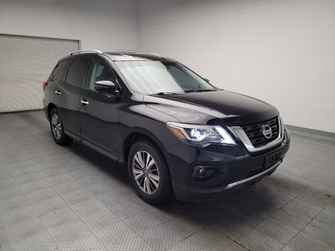 Used 2019 Nissan Pathfinder SL FWD image 13