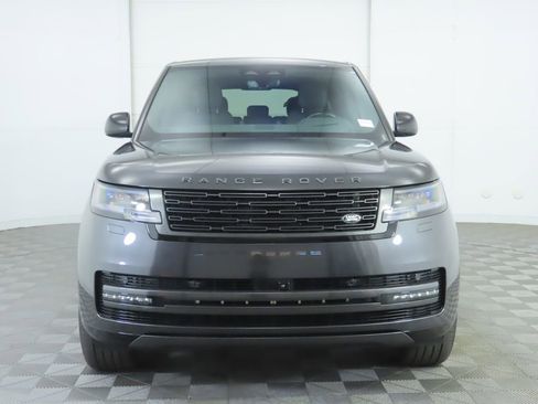 New 2026 Land Rover Range Rover Long Wheelbase SE image 2