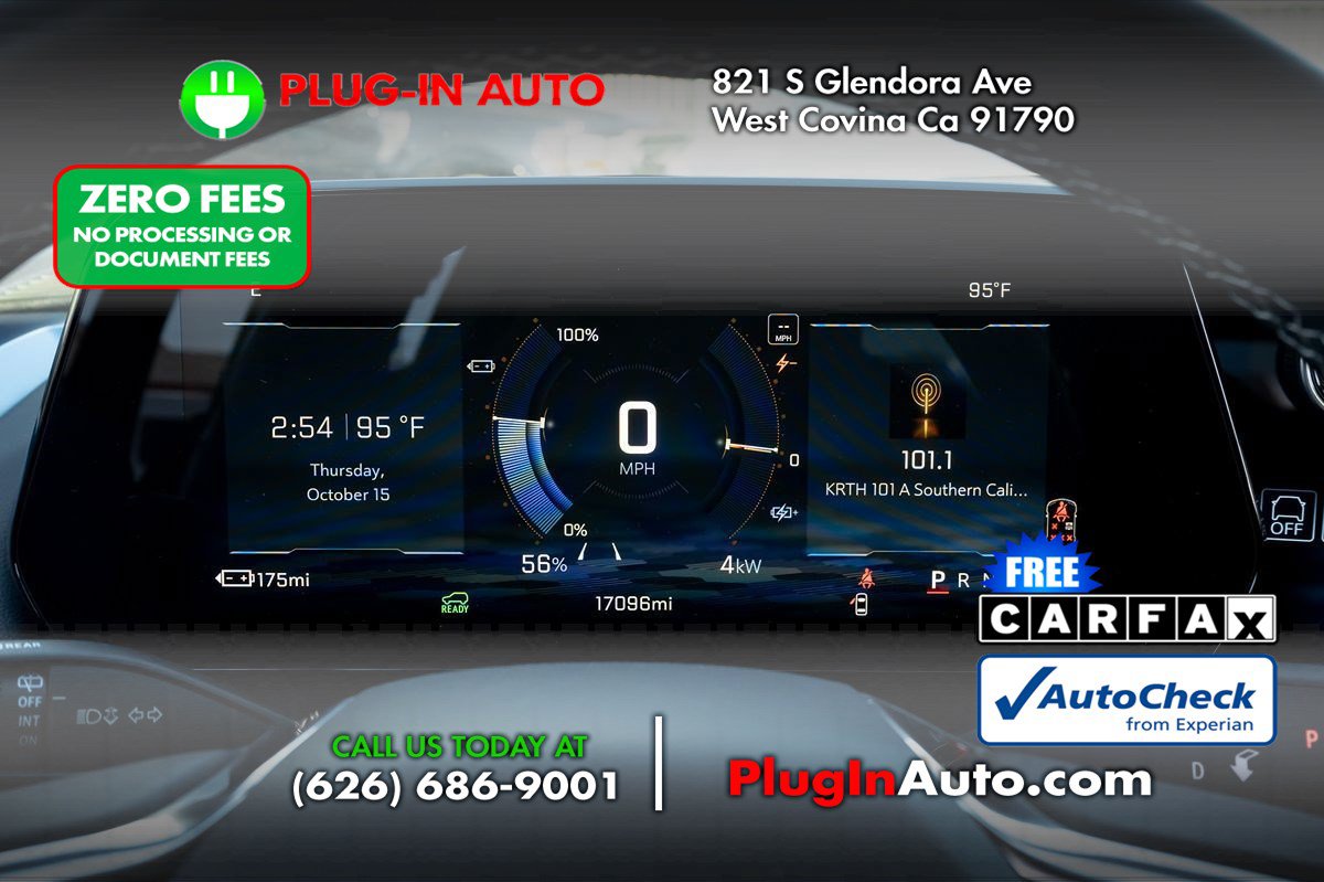 Used 2024 Chevrolet Equinox EV LT w/ LPO, Active Package FWD image 18
