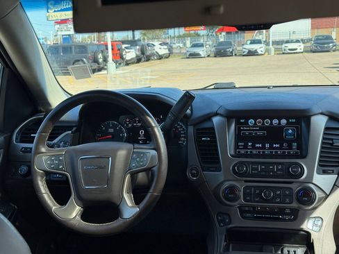 Used 2017 GMC Yukon Denali w/ Open Road Package image 18