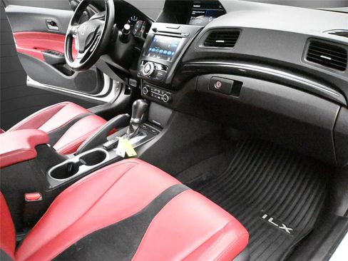 Used 2019 Acura ILX image 23