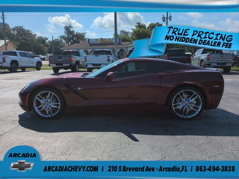 Used 2019 Chevrolet Corvette Stingray Coupe w/ 1LT RWD image 7