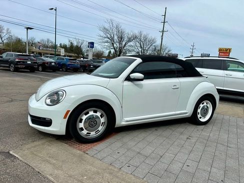 Used 2015 Volkswagen Beetle 1.8T image 4