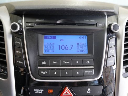 Used 2014 Hyundai Elantra GT w/ Option Group 02 FWD image 20