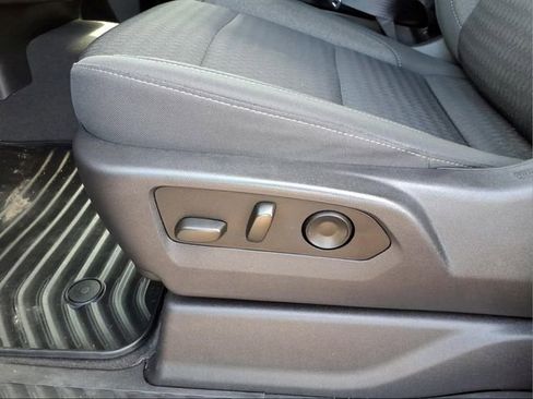 Used 2023 Chevrolet Silverado 1500 Custom AWD/4WD image 9