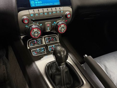 Used 2010 Chevrolet Camaro SS w/ LPO, Ground Effects Package RWD image 12