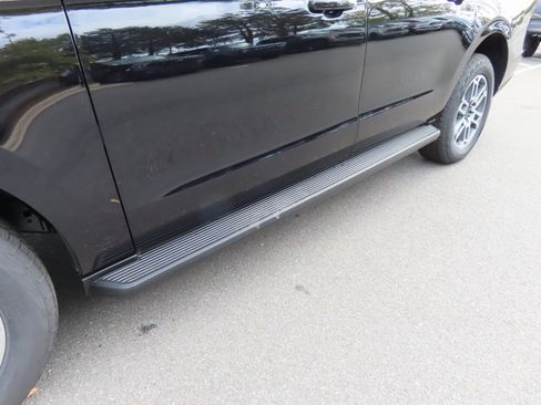 New 2025 Ford Expedition Max Active image 7