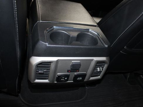 Used 2021 Ford F350 Lariat w/ Chrome Package image 23