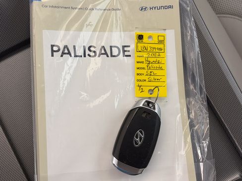 Used 2022 Hyundai Palisade SEL w/ 8P Bench Seat Package AWD/4WD image 42