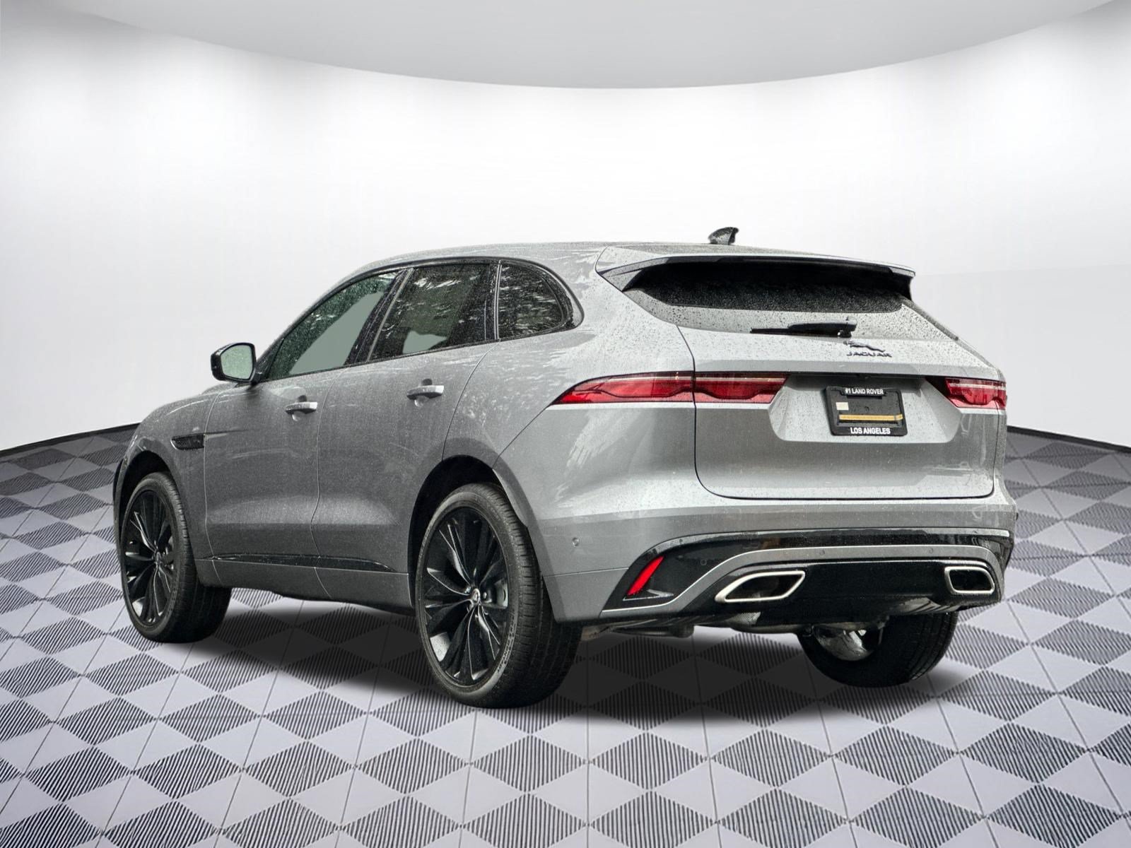 New 2025 Jaguar F-PACE R-Dynamic S AWD/4WD image 3
