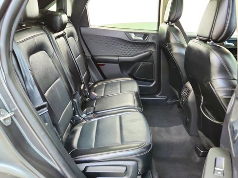 Used 2020 Ford Escape Titanium AWD/4WD image 30