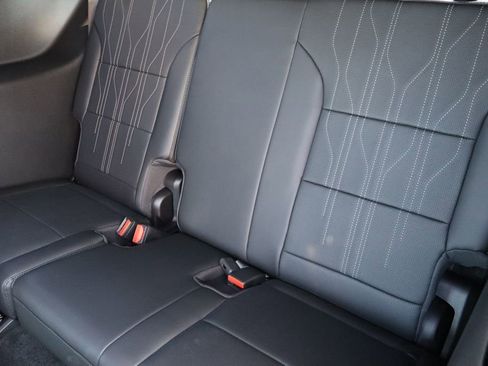 New 2026 Buick Enclave Avenir image 18