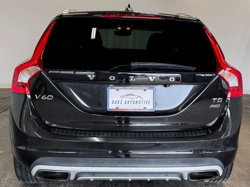 Used 2017 Volvo V60 T5 Cross Country w/ Convenience Package AWD/4WD image 6