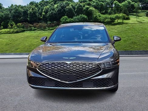 Used 2025 Genesis G90 3.5T image 3