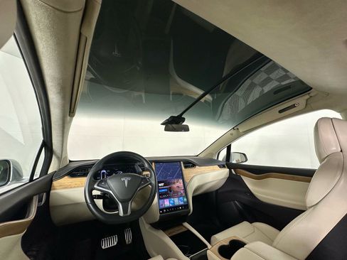 Used 2018 Tesla Model X 100D image 19