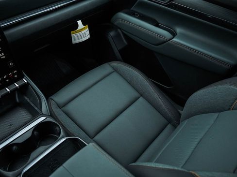 New 2026 GMC Terrain AT4 w/ Convenience Package III image 26