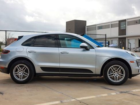 Used 2017 Porsche Macan AWD/4WD image 16