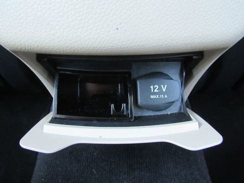 Used 2019 Mercedes-Benz C 300 Sedan image 31