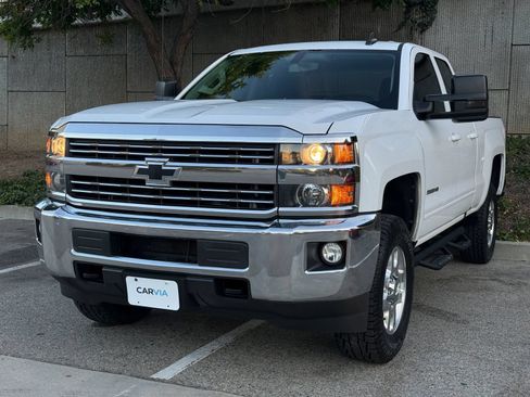 Used 2018 Chevrolet Silverado 2500 LT w/ All Star Edition RWD image 3