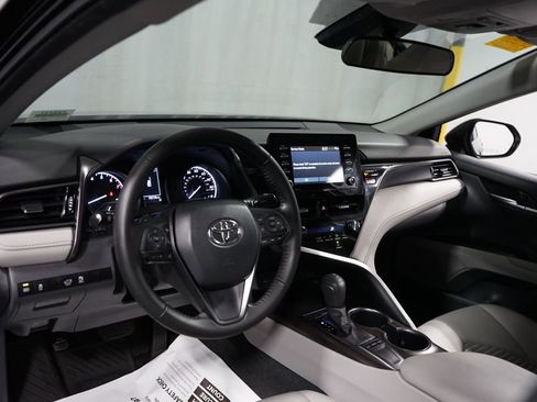Certified 2023 Toyota Camry SE image 11