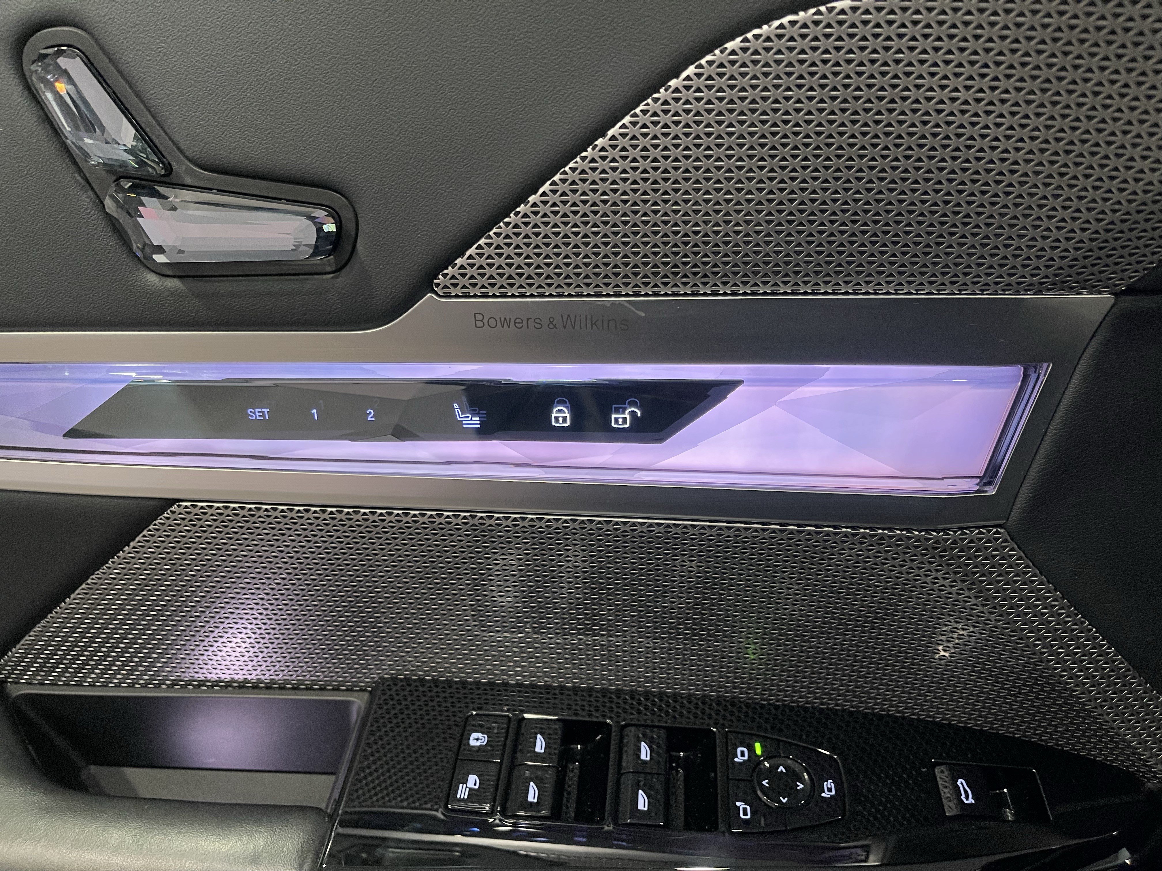 Certified 2024 BMW i7 xDrive60 AWD/4WD image 11