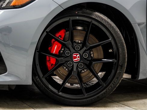 Used 2024 Honda Civic Type R image 3