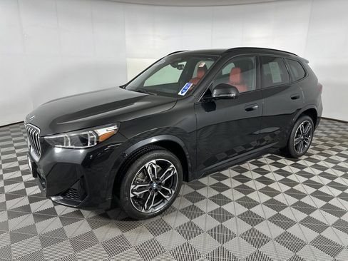 Certified 2023 BMW X1 xDrive28i w/ Premium Package image 9