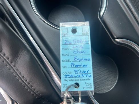 Used 2018 Chevrolet Equinox Premier FWD image 20