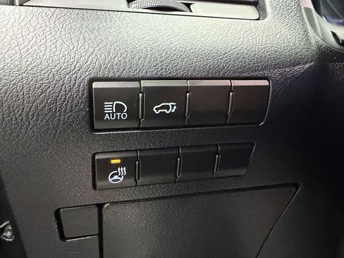 Used 2022 Lexus RX 350L Premium image 16