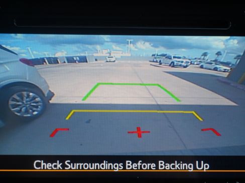 Used 2017 Subaru Forester 2.5i Touring AWD/4WD image 19