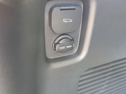 New 2026 Hyundai Ioniq 9 SE image 9