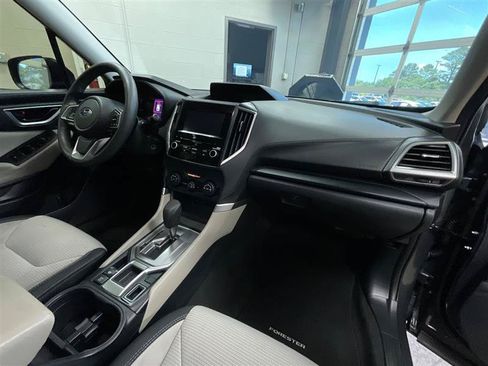 Used 2022 Subaru Forester AWD/4WD image 33