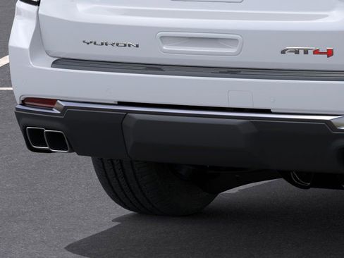 New 2026 GMC Yukon AT4 Ultimate AWD/4WD image 14