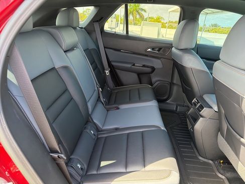 Used 2025 Honda Prologue Touring image 11