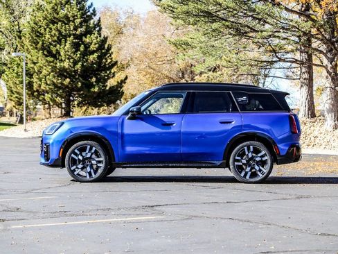 New 2026 MINI Cooper Countryman S image 2