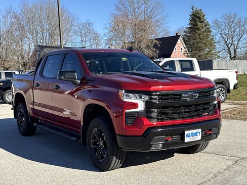 Used 2024 Chevrolet Silverado 1500 LT Trail Boss w/ Convenience Package II AWD/4WD image 3