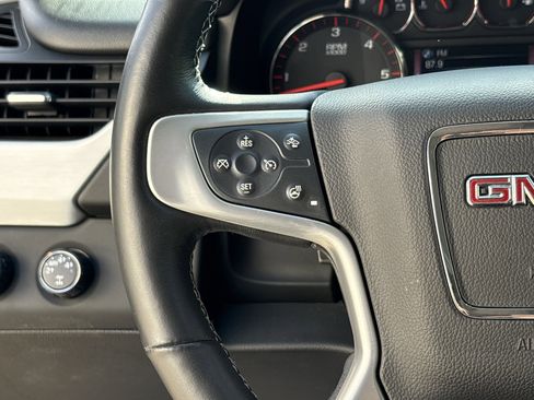 Used 2016 GMC Yukon XL SLT w/ Open Road Package image 19