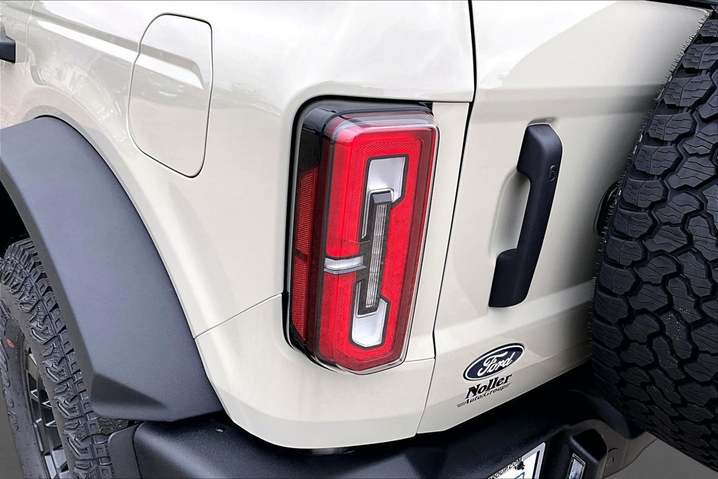 New 2026 Ford Bronco Outer Banks w/ Sasquatch Package AWD/4WD image 28