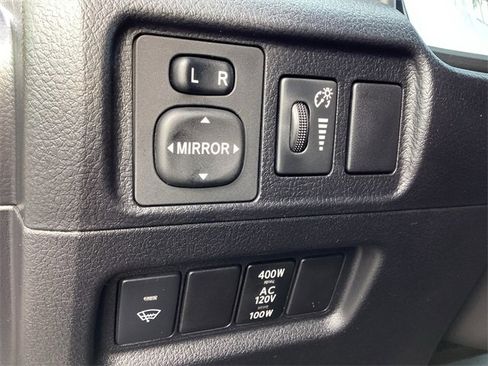 Used 2019 Toyota 4Runner SR5 Premium image 23