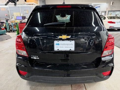 Used 2020 Chevrolet Trax LS w/ Tint and Cruise Package FWD image 4