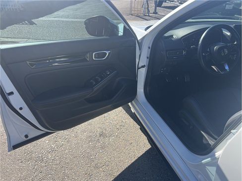 Used 2022 Honda Civic Sport Touring image 13