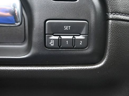 Used 2020 Chevrolet Silverado 1500 LTZ w/ LTZ Premium Package image 24