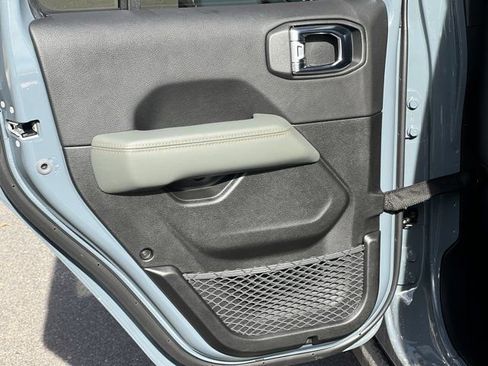 New 2026 Jeep Gladiator Mojave w/ Steel Bumper Group image 15