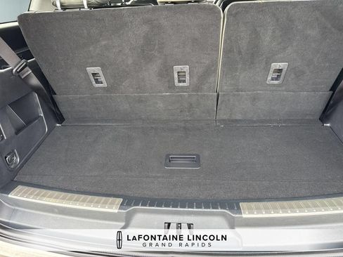 Certified 2024 Lincoln Navigator Black Label AWD/4WD image 30