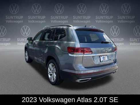 Used 2023 Volkswagen Atlas SE w/ Panoramic Sunroof Package AWD/4WD image 3