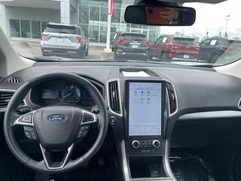 Used 2024 Ford Edge SEL image 18