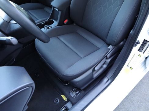 Used 2024 Toyota Corolla LE w/ LE Convenience Package FWD image 20