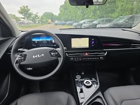 Used 2023 Kia Niro Wind w/ Wind Preserve Package FWD image 9