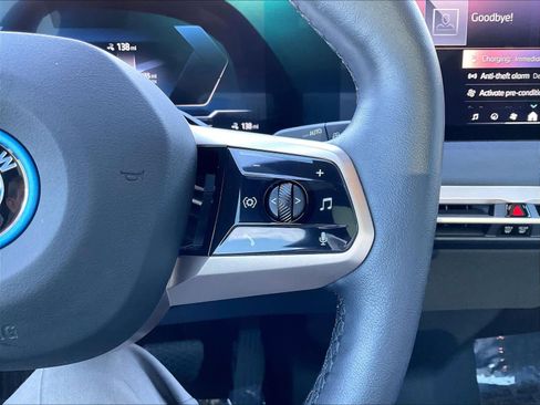 Used 2025 BMW iX xDrive50 w/ Convenience Package image 20